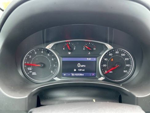 Used 2020 GMC Terrain SLT FWD image 9