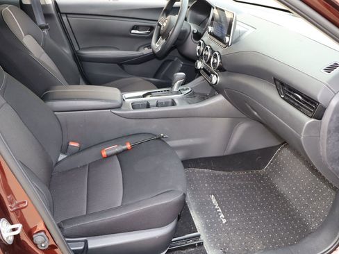 Used 2023 Nissan Sentra SV FWD image 16