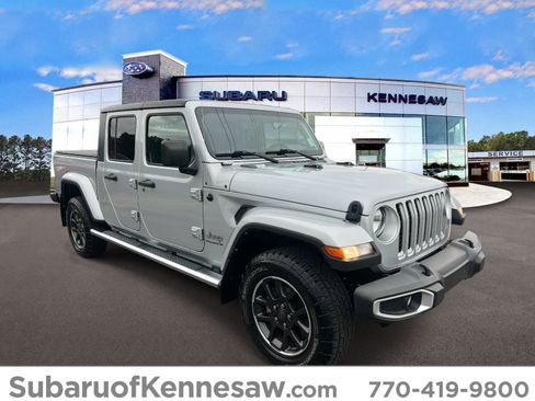 Used 2023 Jeep Gladiator Overland w/ Trailer Tow Package image 1