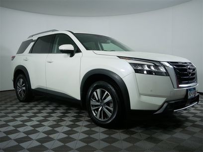 Used 2022 Nissan Pathfinder SL