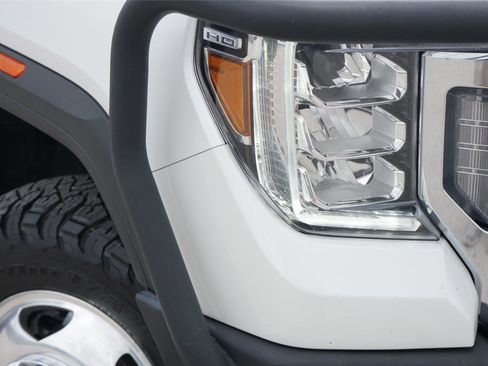 Used 2022 GMC Sierra 3500 Denali w/ Denali Ultimate Package AWD/4WD image 3