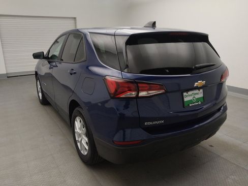 Used 2022 Chevrolet Equinox LS w/ LS Convenience Package image 5