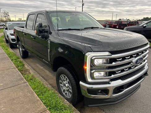 Used 2024 Ford F250 Lariat AWD/4WD image 2