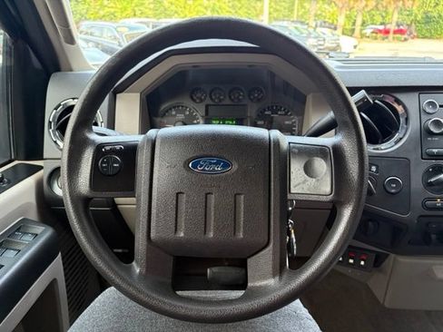 Used 2009 Ford F350 4x4 Crew Cab DRW Super Duty image 15
