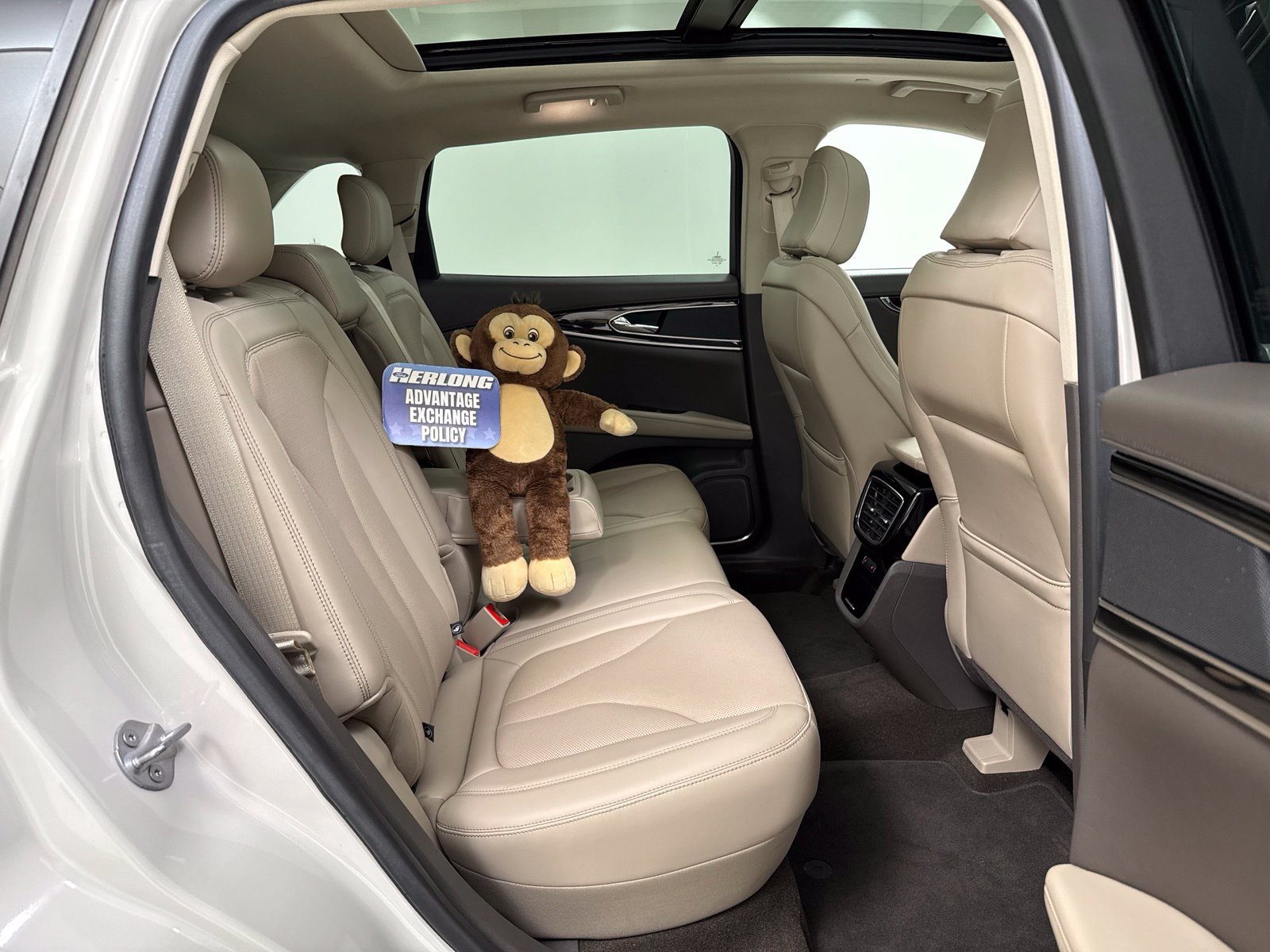 Used 2023 Lincoln Nautilus Reserve FWD image 30