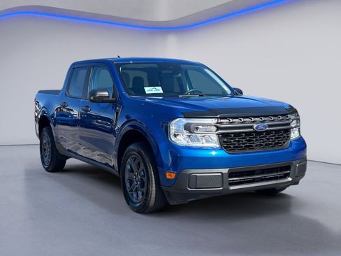 Used 2023 Ford Maverick XLT image 9