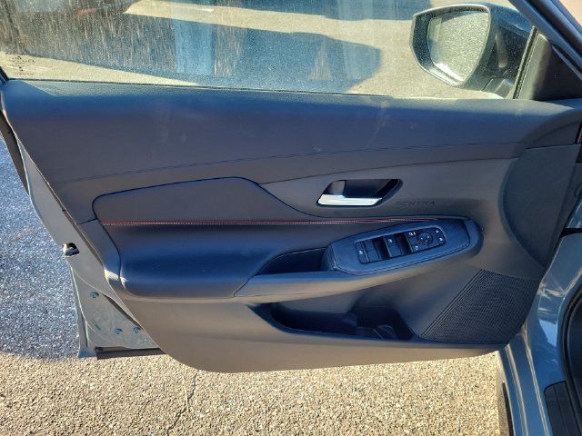 New 2027 Nissan Sentra SR w/ Floor Mat Package FWD image 13