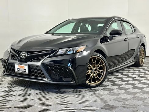 Used 2024 Toyota Camry SE AWD/4WD image 31