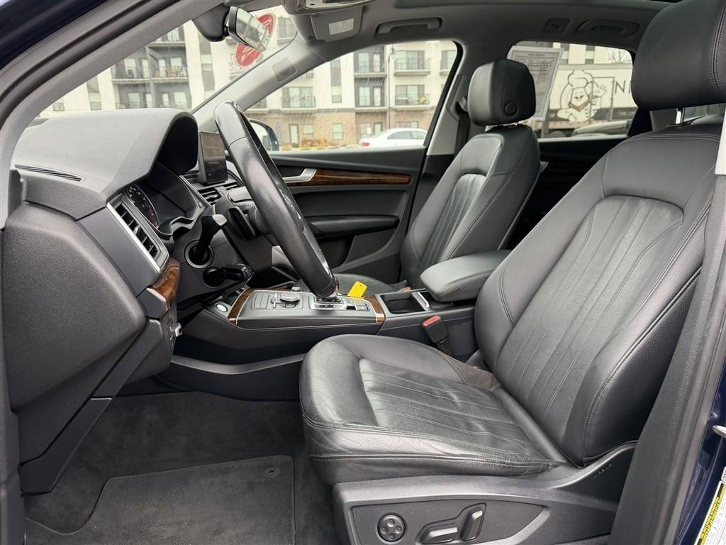 Used 2018 Audi Q5 2.0T Premium Plus w/ Premium Plus Package AWD/4WD image 19