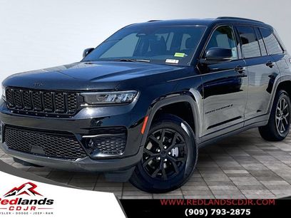 Used 2024 Jeep Grand Cherokee Altitude