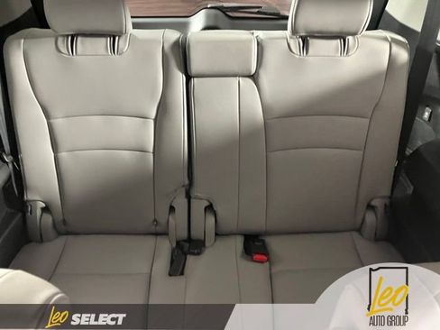 Used 2021 Honda Pilot Touring image 21
