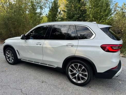 Used 2019 BMW X5 xDrive50i w/ Luxury Seating Package AWD/4WD image 7