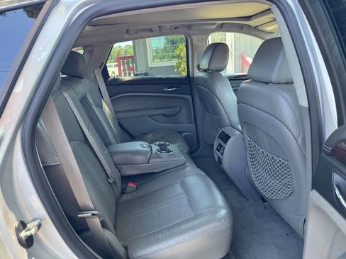 Used 2011 Cadillac SRX Luxury FWD image 14