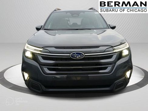 Used 2025 Subaru Forester Limited image 33