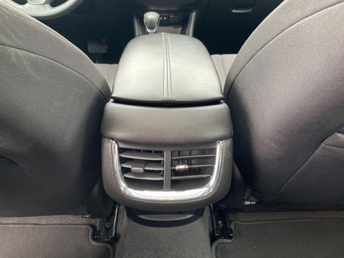 Used 2024 Chevrolet Malibu LT image 23