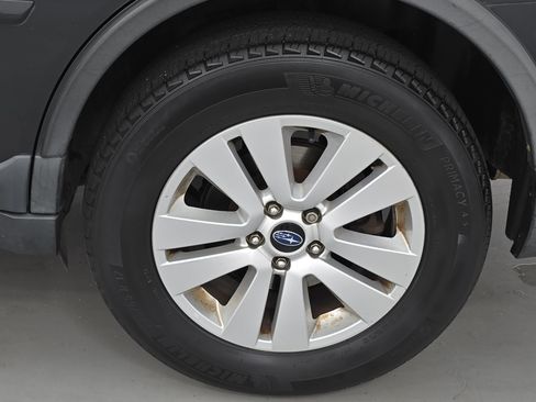 Used 2015 Subaru Outback 2.5i Premium AWD/4WD image 31