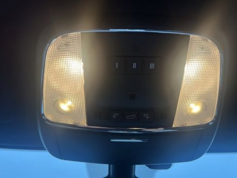 Used 2022 Jeep Grand Cherokee Laredo X image 30