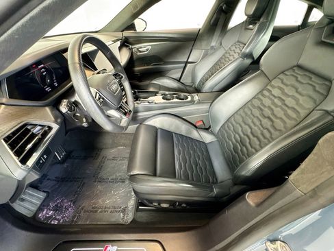 Used 2024 Audi RS e-tron GT image 19