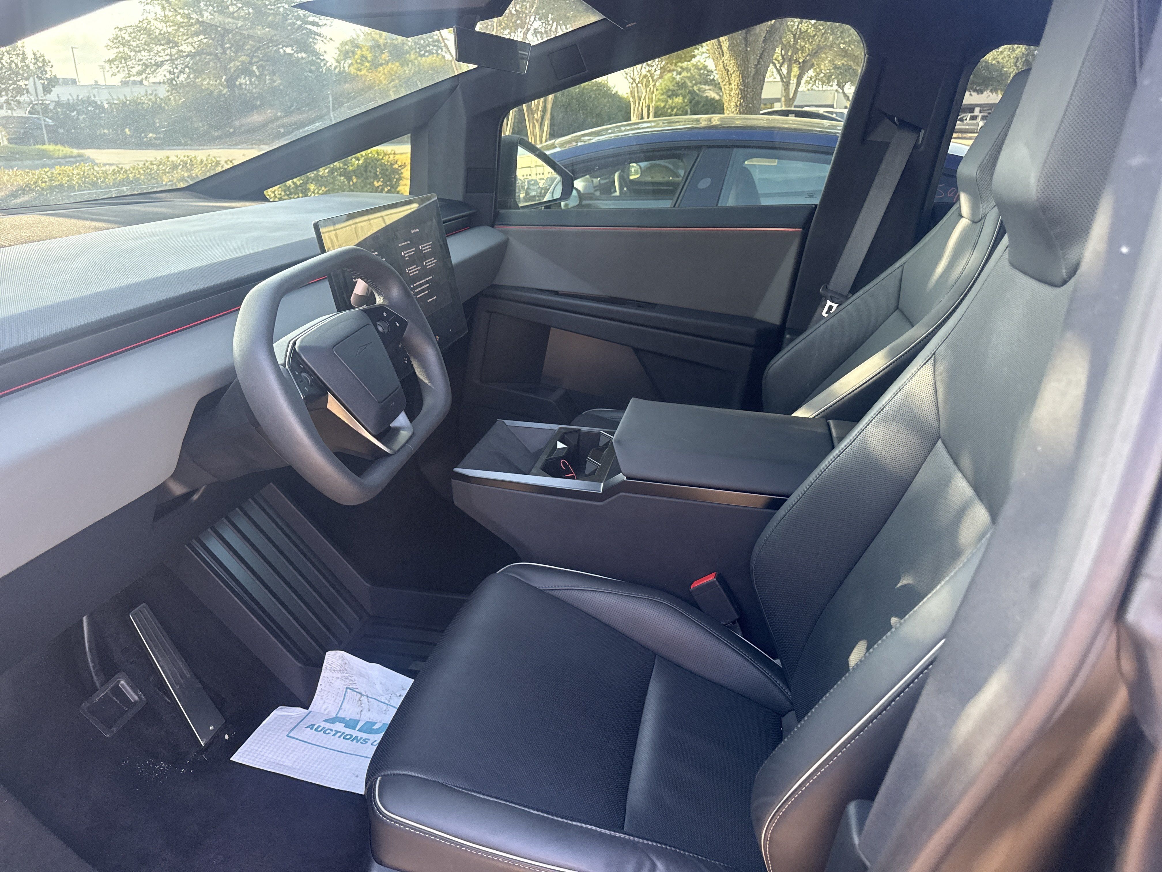 Used 2024 Tesla Cybertruck AWD Crew Cab image 6