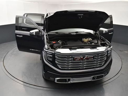 Used 2023 GMC Sierra 1500 Denali AWD/4WD image 25
