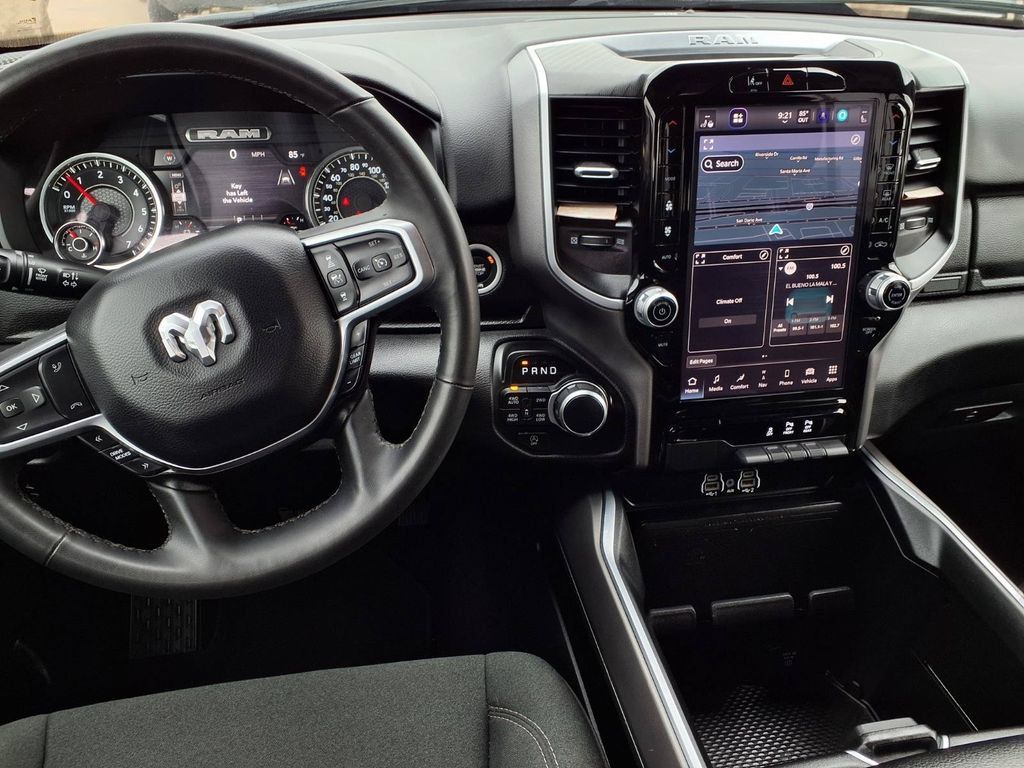 Used 2025 RAM 1500 Big Horn AWD/4WD image 14