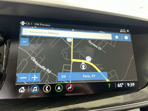 Used 2022 Buick Envision Essence w/ Technology Package I FWD image 14