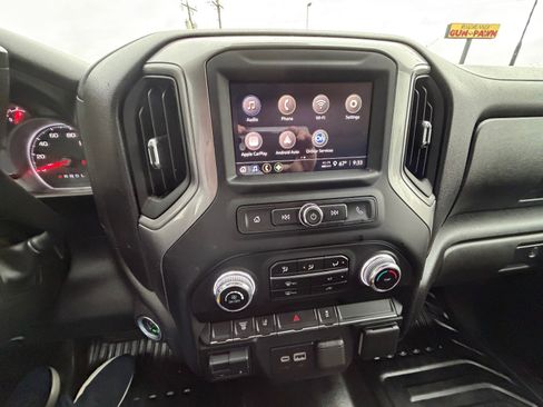 Used 2024 GMC Sierra 3500 Pro w/ Convenience Package image 13