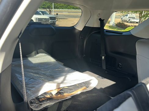 New 2026 Ford Explorer Active w/ Active Comfort Package RWD image 18