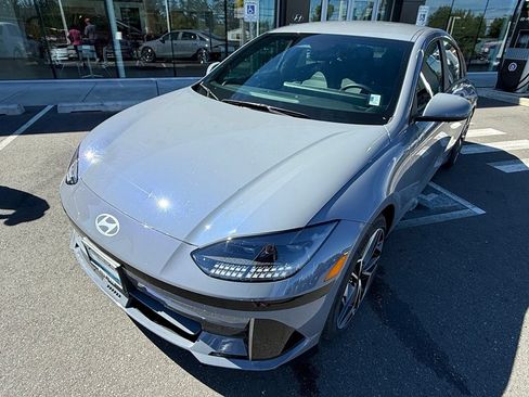 Certified 2025 Hyundai Ioniq 6 SEL AWD/4WD image 9