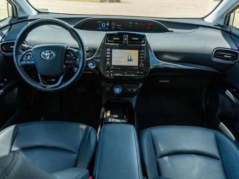 Used 2021 Toyota Prius XLE FWD image 20