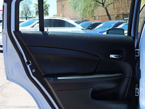 Used 2013 Chrysler 200 Limited FWD image 29