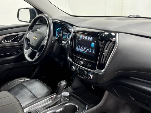 Used 2019 Chevrolet Traverse LT w/ LT Premium Package AWD/4WD image 22