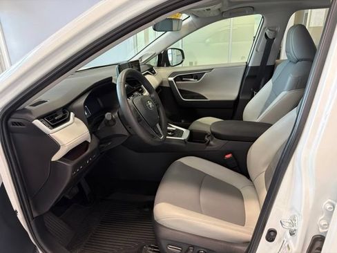 Used 2025 Toyota RAV4 Limited w/ Weather Package AWD/4WD image 12
