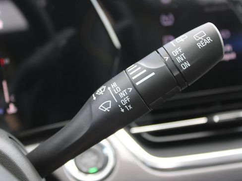 New 2026 Chevrolet Trax ACTIV FWD image 38