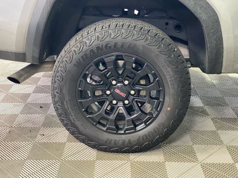 Used 2026 GMC Canyon Elevation w/ Convenience Package AWD/4WD image 18