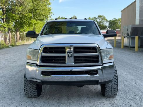 Used 2012 RAM 2500 ST w/ Chrome Appearance Group AWD/4WD image 2