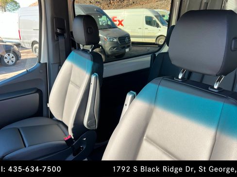 Used 2026 Mercedes-Benz Sprinter 2500 image 16