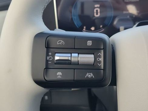 New 2025 Hyundai Santa Fe SEL FWD image 22