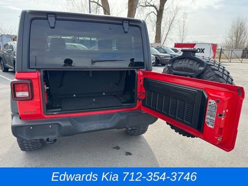 Used 2021 Jeep Wrangler Sport image 10