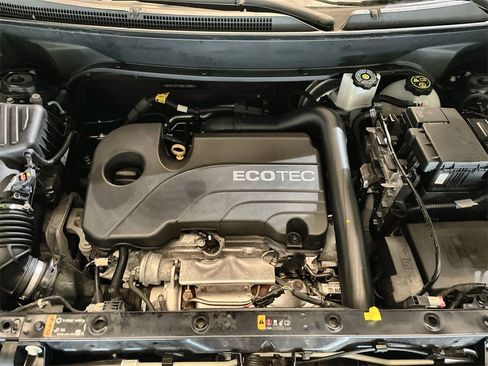 Certified 2021 Chevrolet Equinox LT image 28