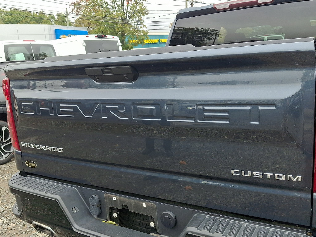 Used 2021 Chevrolet Silverado 1500 Custom Trail Boss AWD/4WD image 28