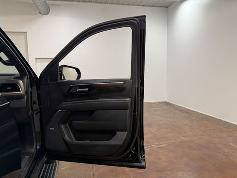 Used 2025 Chevrolet Tahoe High Country AWD/4WD image 62