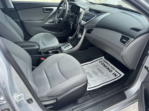 Used 2011 Hyundai Elantra GLS image 11