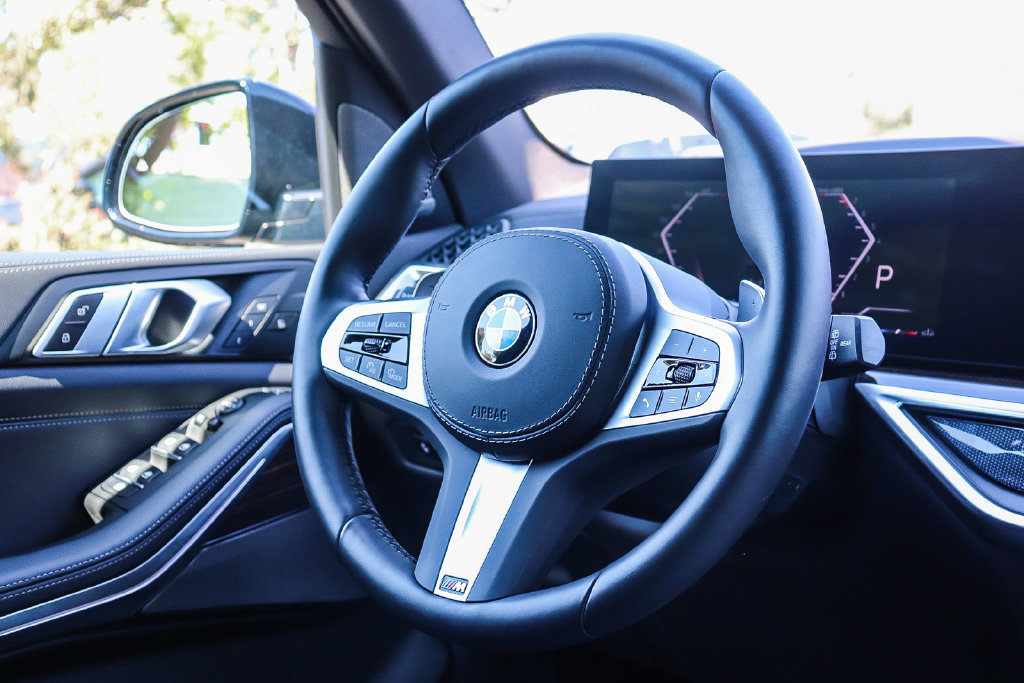 Used 2026 BMW X5 sDrive40i w/ M Sport Package RWD image 15
