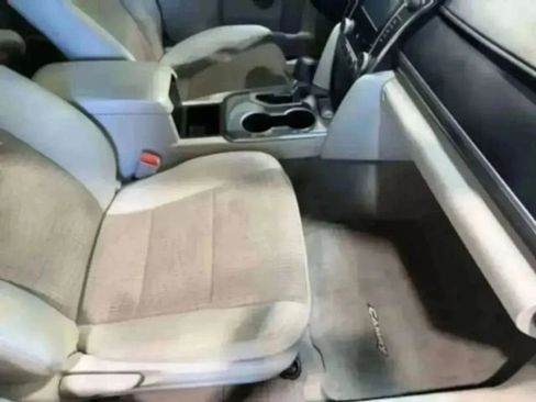 Used 2013 Toyota Camry LE image 46