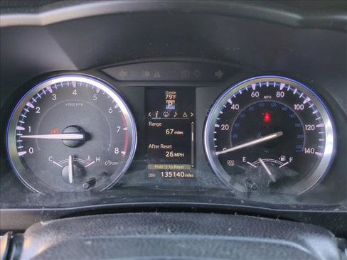 Used 2016 Toyota Highlander Limited image 11