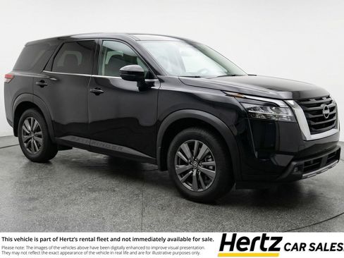 Used 2025 Nissan Pathfinder SV FWD image 1