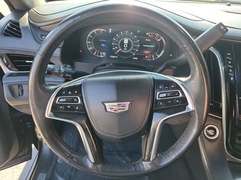 Used 2017 Cadillac Escalade ESV Platinum image 33