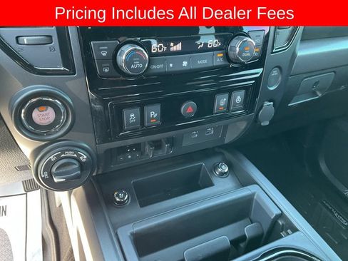 Used 2021 Nissan Titan PRO-4X w/ Pro-4x Convenience Package AWD/4WD image 12