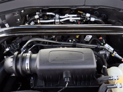 Used 2021 Ford Explorer Limited w/ Equipment Group 301A image 32